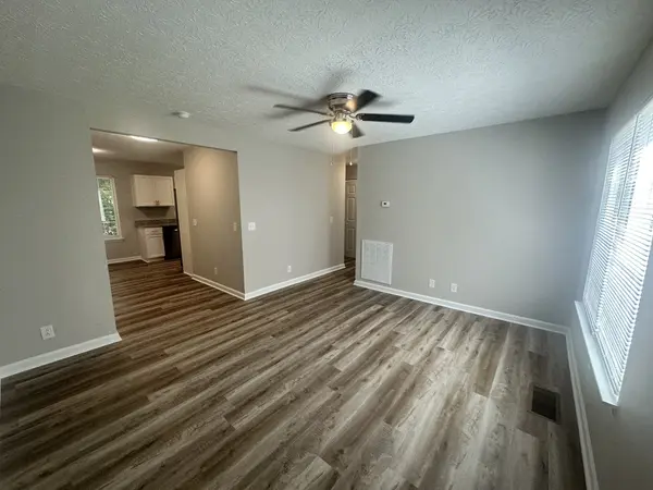 1506 Batts Blvd #5, Springfield, TN 37172