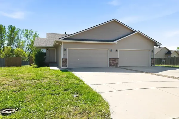 3362 N GOVERNEOUR CIR, Wichita, KS 67226