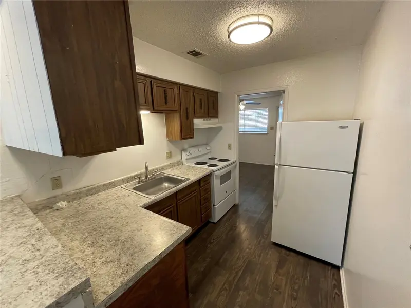 2801 Hemphill PARK #A102, Austin, TX 78705