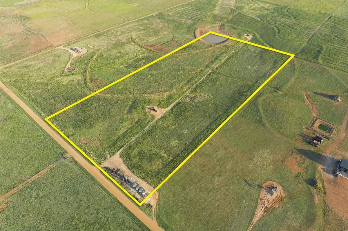 20+/- on SE 30th St, Murdock, KS 67111
