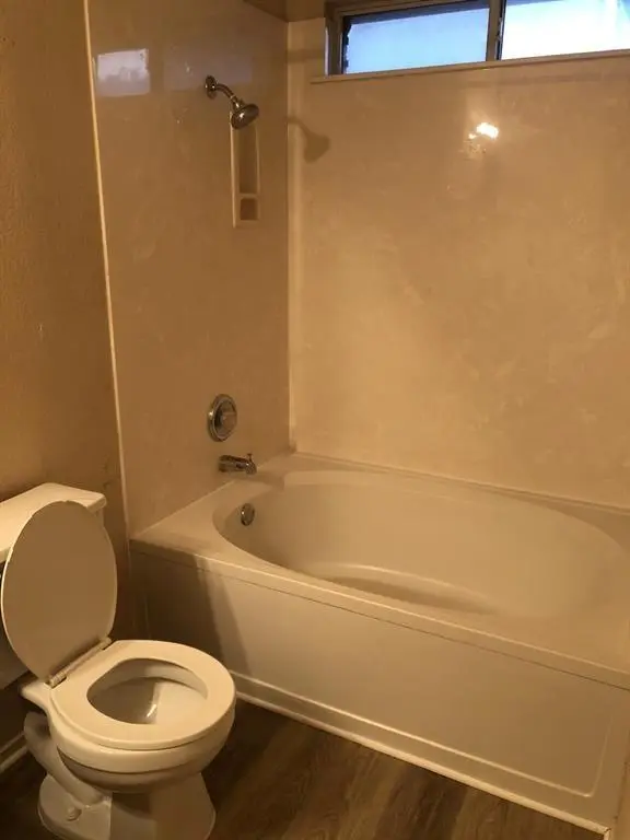 211 N Woodley RD, Leander, TX 78641