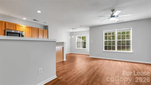 859 Pelican Bay DR, Pineville, NC 28134