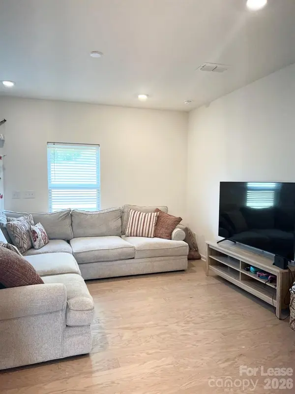 110 Quinn RD, Matthews, NC 28104