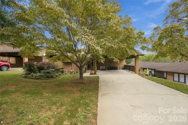 1334 Radio RD, Statesville, NC 28625