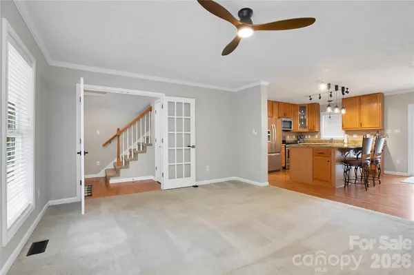 234 High Ridge DR #23, Mills River, NC 28759