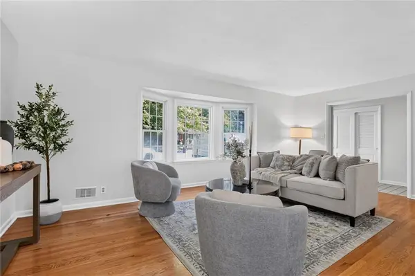 8940 Conser ST, Overland Park, KS 66212
