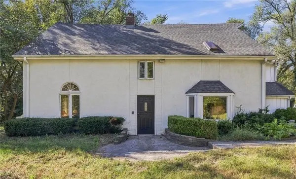 32701 E Pink Hill RD, Grain Valley, MO 64029