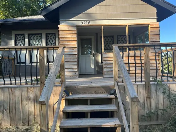 3216 E 21st ST, Kansas City, MO 64127