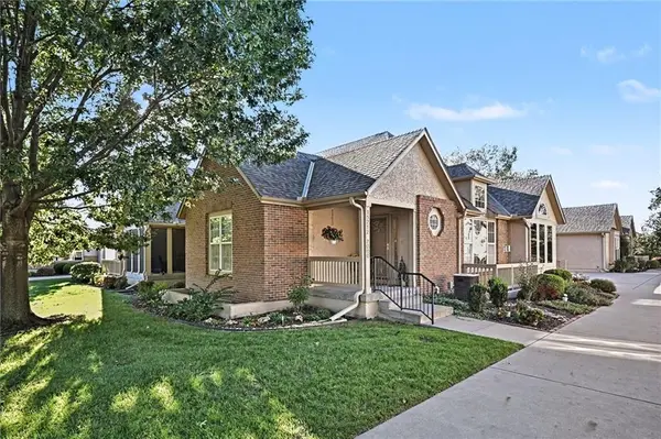 15212 S Greenwood #2000 ST, Olathe, KS 66062