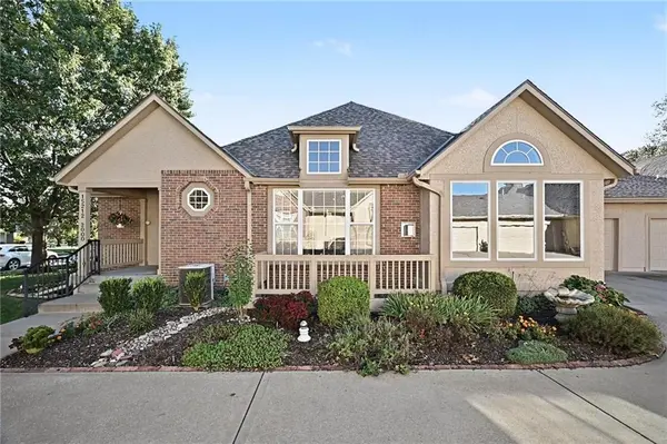 15212 S Greenwood #2000 ST, Olathe, KS 66062