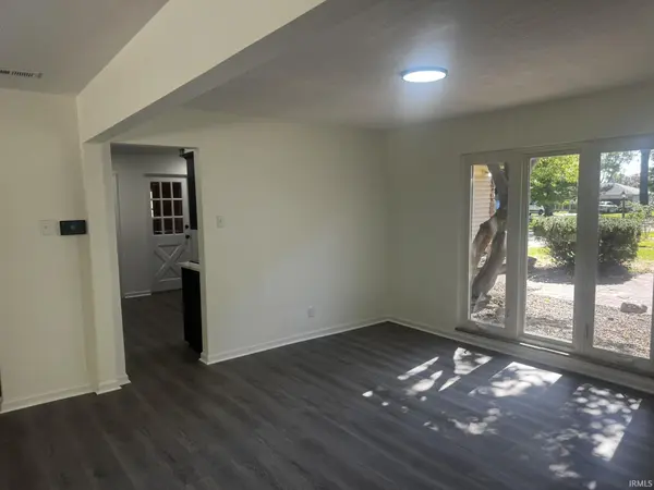 816 Ludwig Park DR, Fort Wayne, IN 46825-4018