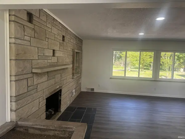816 Ludwig Park DR, Fort Wayne, IN 46825-4018