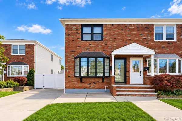 10 Hitchcock AVE, Staten Island, NY 10306