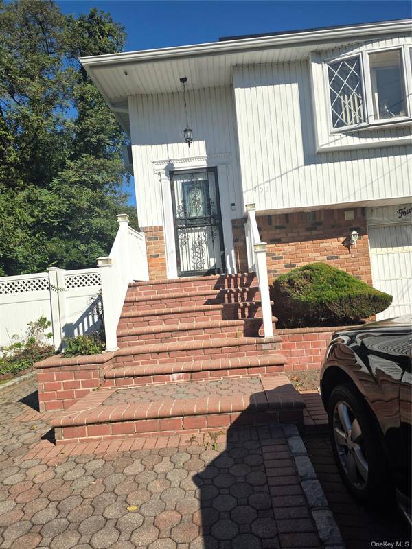 452 Jefferson ST, Massapequa, NY 11758