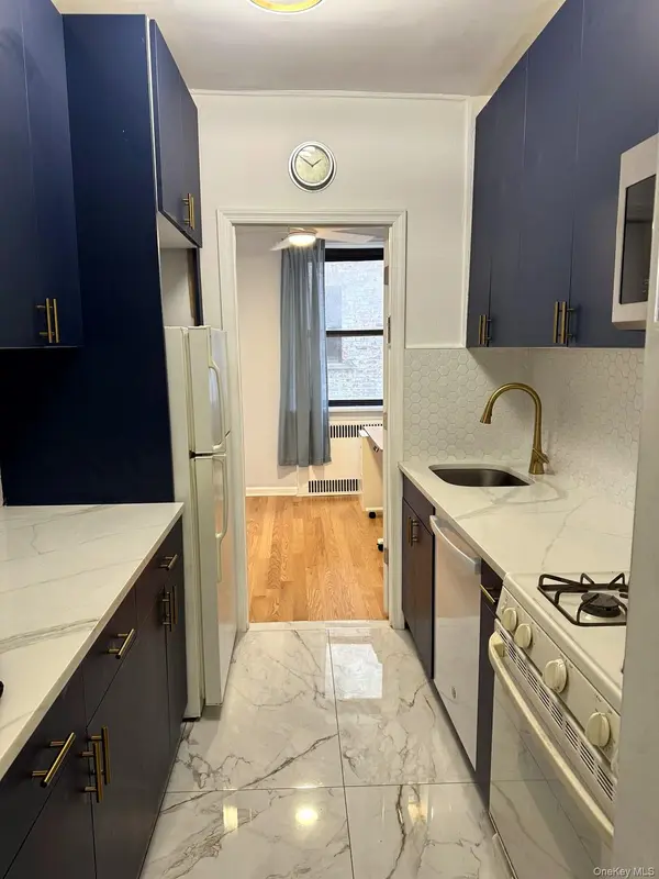 118-14 83rd AVE #4N, Kew Gardens, NY 11415