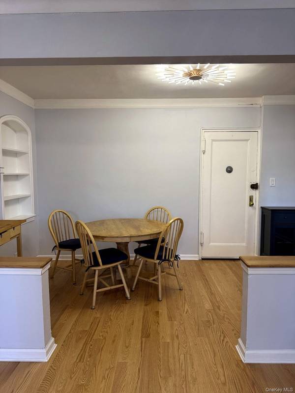 118-14 83rd AVE #4N, Kew Gardens, NY 11415