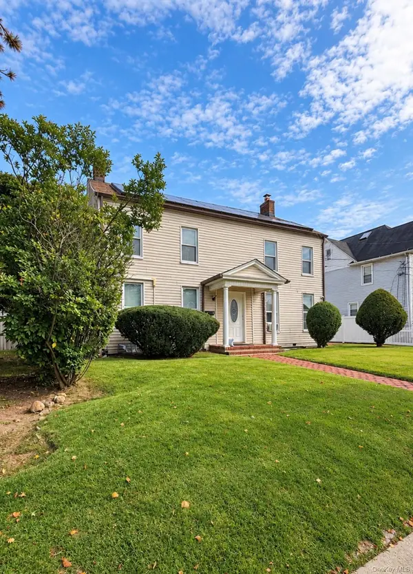 2521 Grand AVE, Baldwin, NY 11510