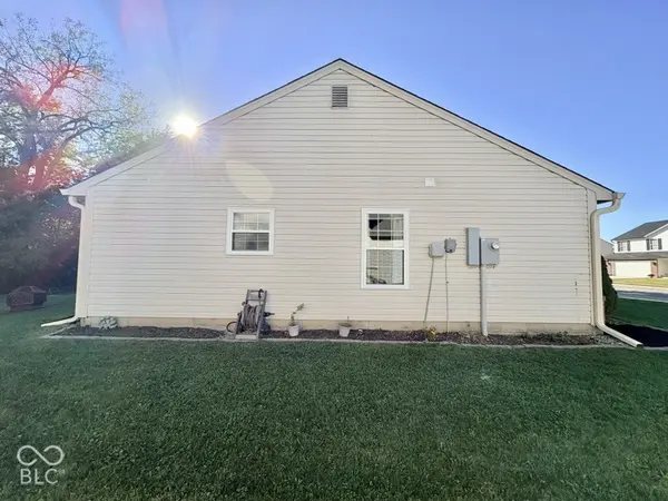 1919 Abbey LN, Danville, IN 46122