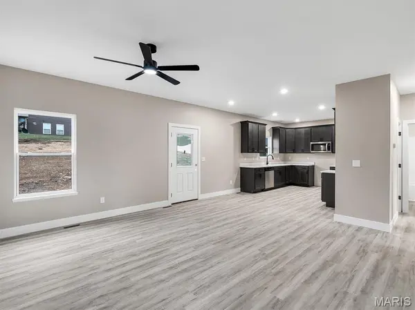 114 Ventnor AVE, Union, MO 63084