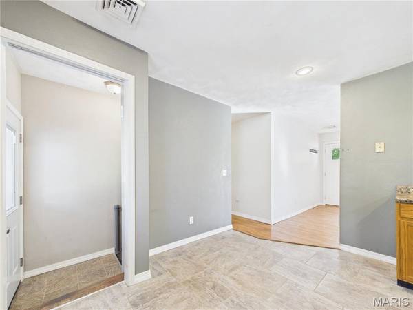 56 Saint Johns CT, Perryville, MO 63775