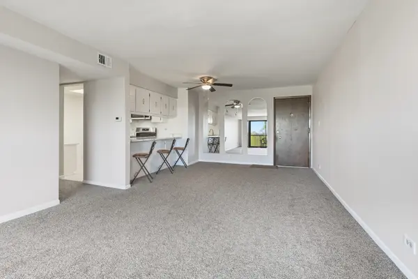 820 Elder RD #C411, Homewood, IL 60430