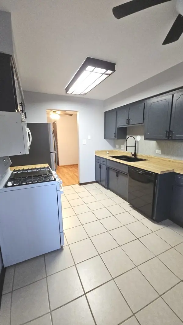 13615 LAMON AVE #510, Crestwood, IL 60418