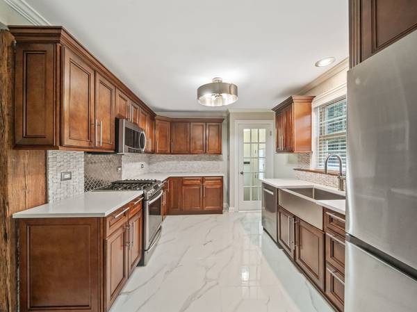 1508 Potter RD, Park Ridge, IL 60068
