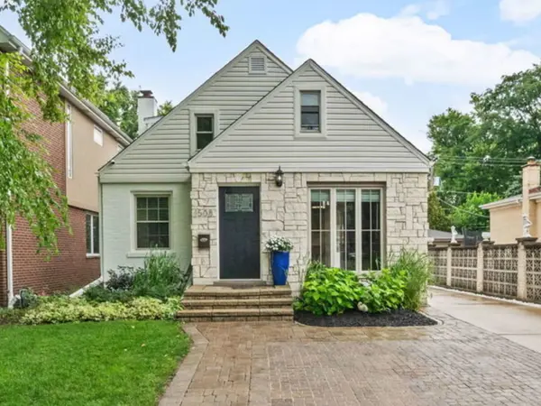 1508 Potter RD, Park Ridge, IL 60068