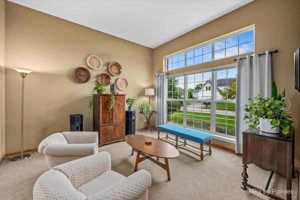 1173 Sandalwood LN, Crystal Lake, IL 60014