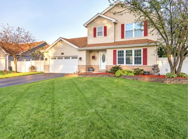 9343 Buchanan ST, Crown Point, IN 46307