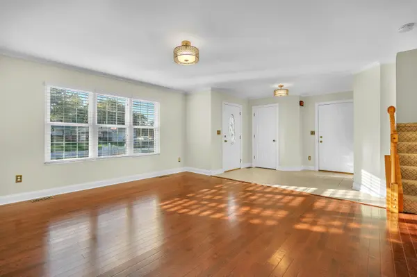 9343 Buchanan ST, Crown Point, IN 46307