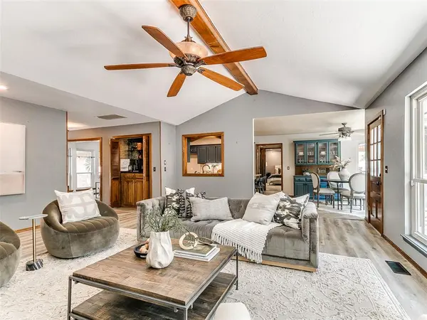 12808 Teakwood DR, Edmond, OK 73013