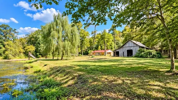 285 Spring Creek Rd, Westpoint, TN 38486