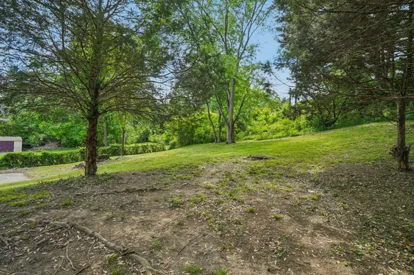 504 Kenney Dr, Clarksville, TN 37042