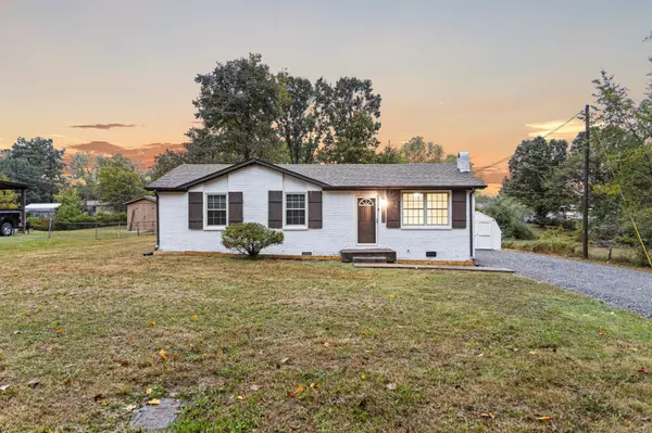 10026 W Green Cemetery Rd, Bon Aqua, TN 37025