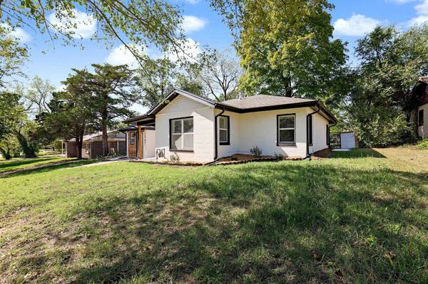1547 N Gentry Dr, Wichita, KS 67208