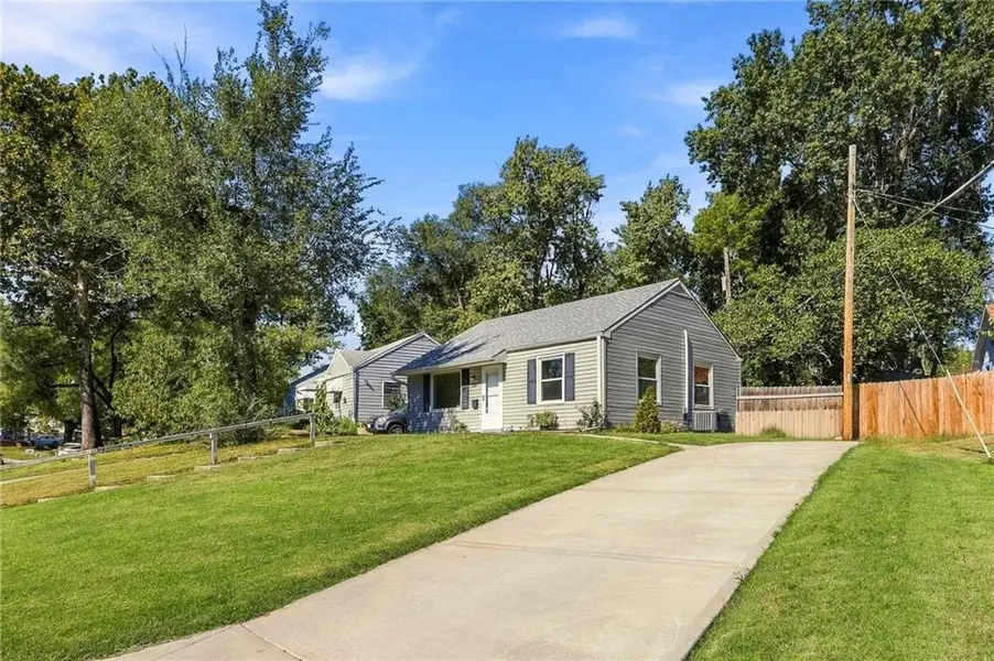 4802 Vista ST, Kansas City, KS 66106
