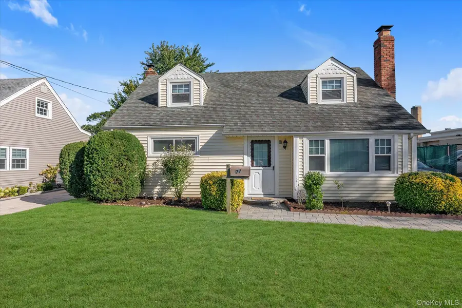 77 Horton AVE, Valley Stream, NY 11581