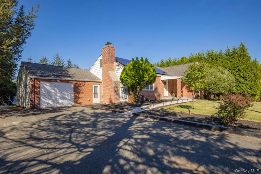 8 Deforest AVE, New City, NY 10956