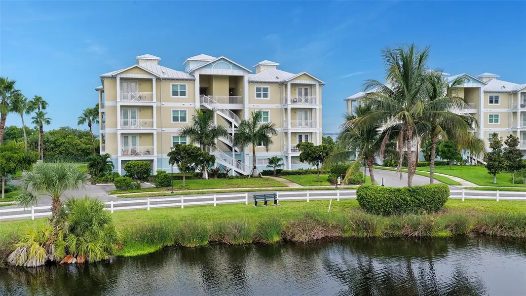 3439 79TH STREET CIR W #303, Bradenton, FL 34209