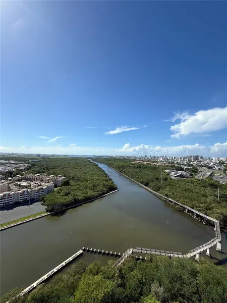 48 AVE. LUIS MUÑOZ RIVERA COND. AQUABLUE #2604, San Juan, PR 00918