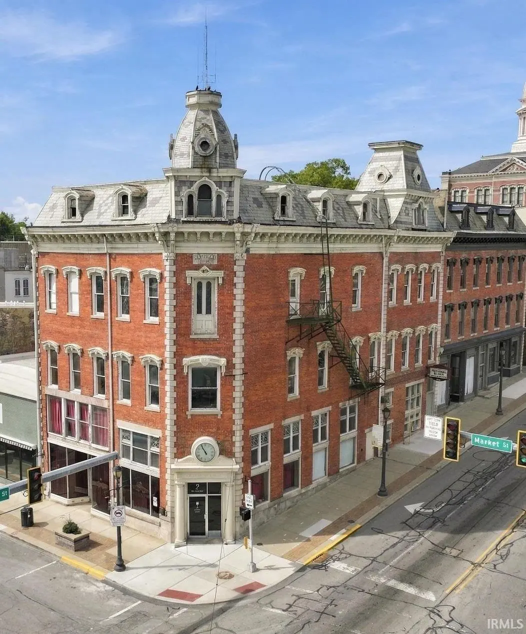 2 W Market ST, Wabash, IN 46992