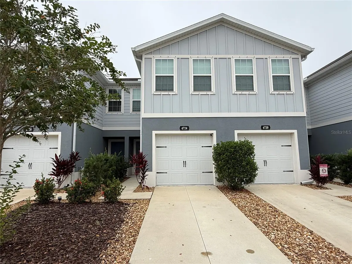 4724 OLD BLUSH ST, Lakewood Ranch, FL 34211