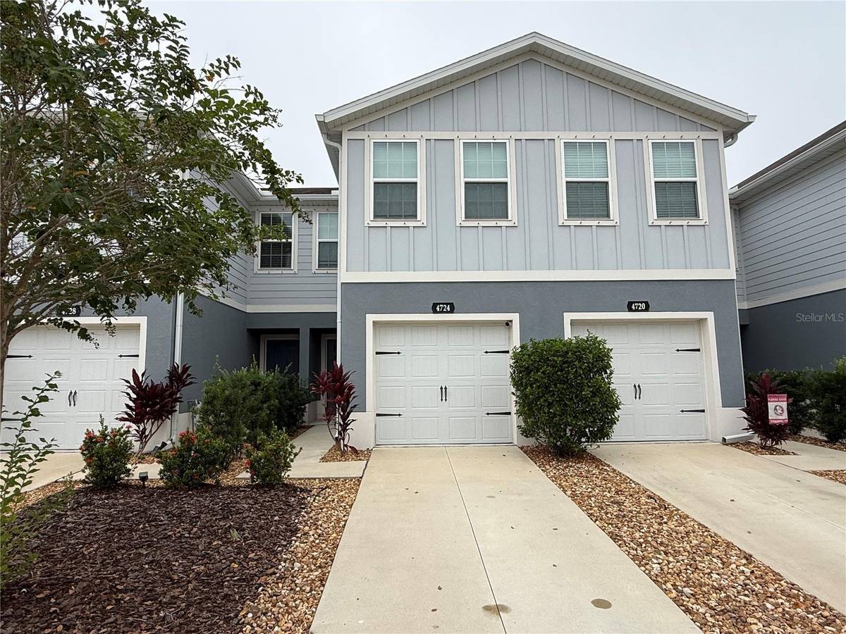 4724 OLD BLUSH ST, Lakewood Ranch, FL 34211
