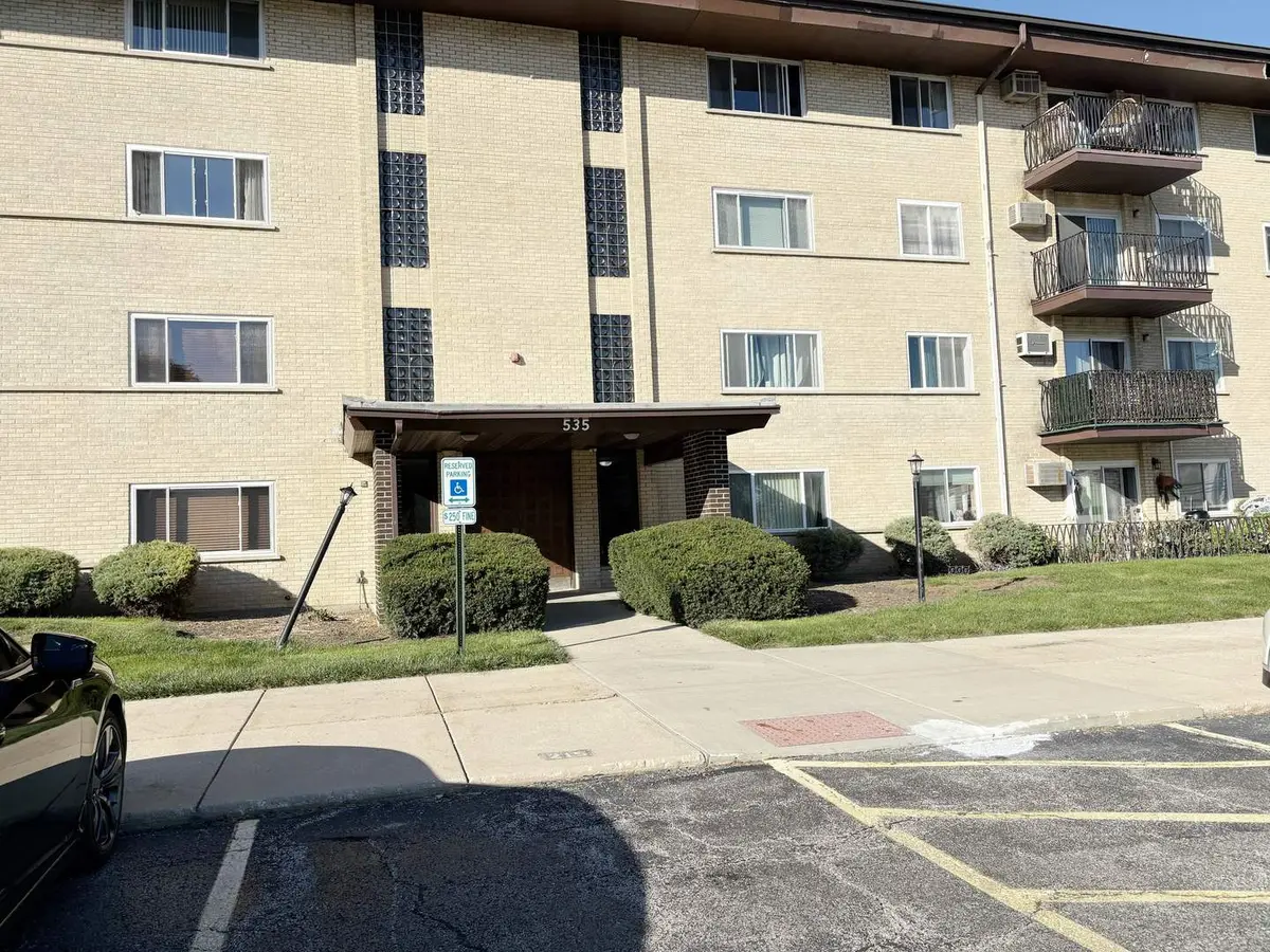 535 S Cleveland AVE S #305, Arlington Heights, IL 60005