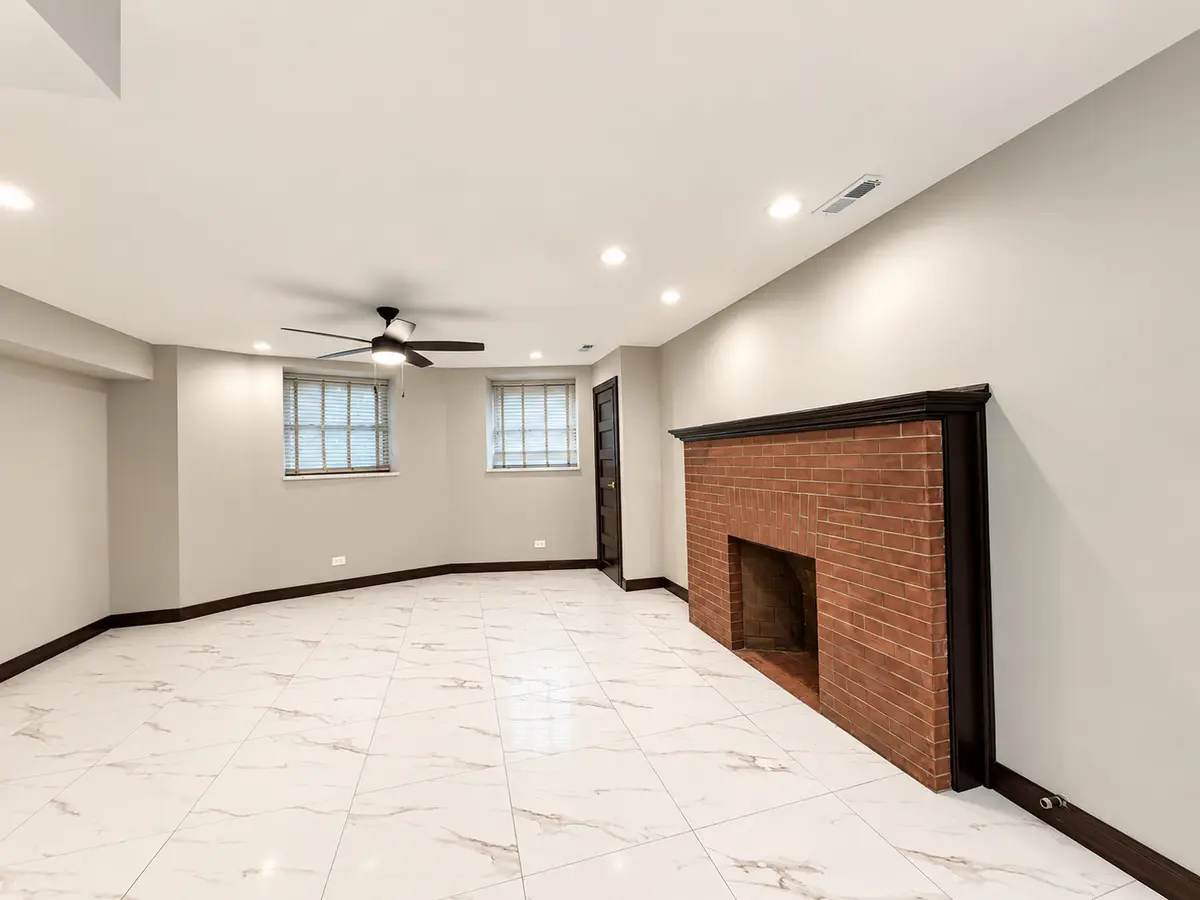 442 E 48th ST #B2, Chicago, IL 60615