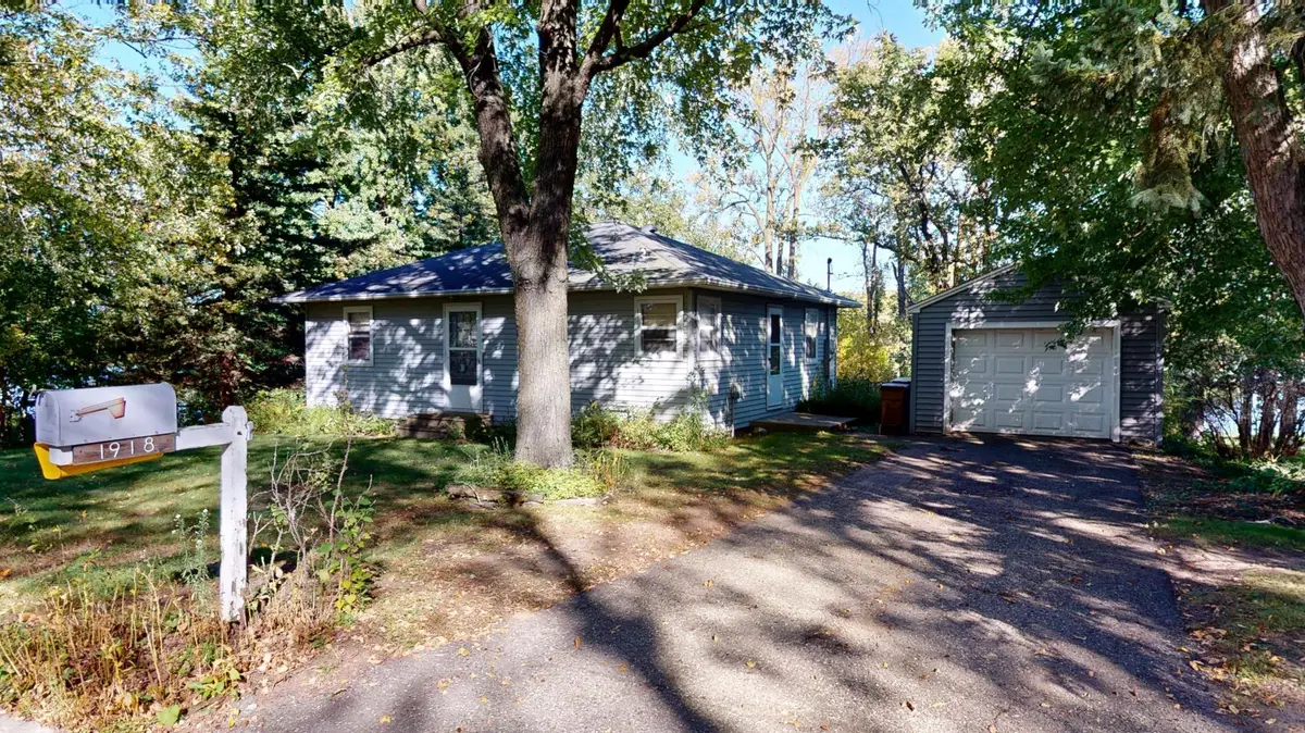 1918 Wilby RD, Albert Lea, MN 56007