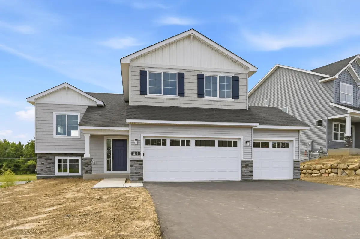 813 Walnut Grove LN, Hanover, MN 55341