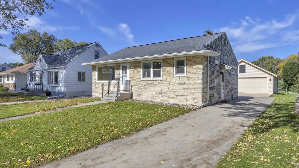 371 17TH ST, Fond Du Lac, WI 54935