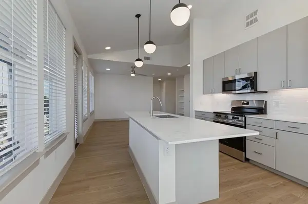 1506 N Prairie Avenue #207, Dallas, TX 75204